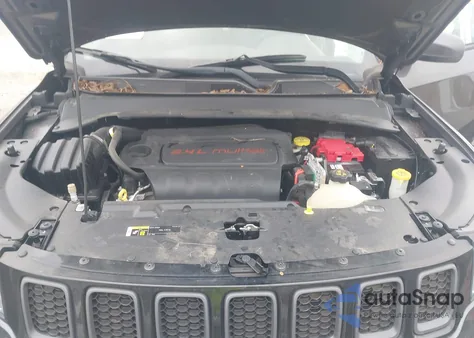 2020 Jeep Compass Trailhawk 4X4 z USA, uszkodzony, nr VIN 3C4NJDDB3LT207740